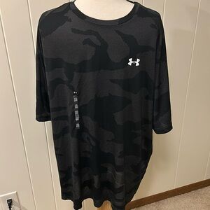 Under Armour Mens camo tee